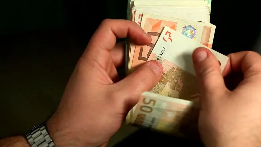 Кривична пријава за измама: довеле во заблуда 27 лица и им нанеле материјална штета од 141.650 евра