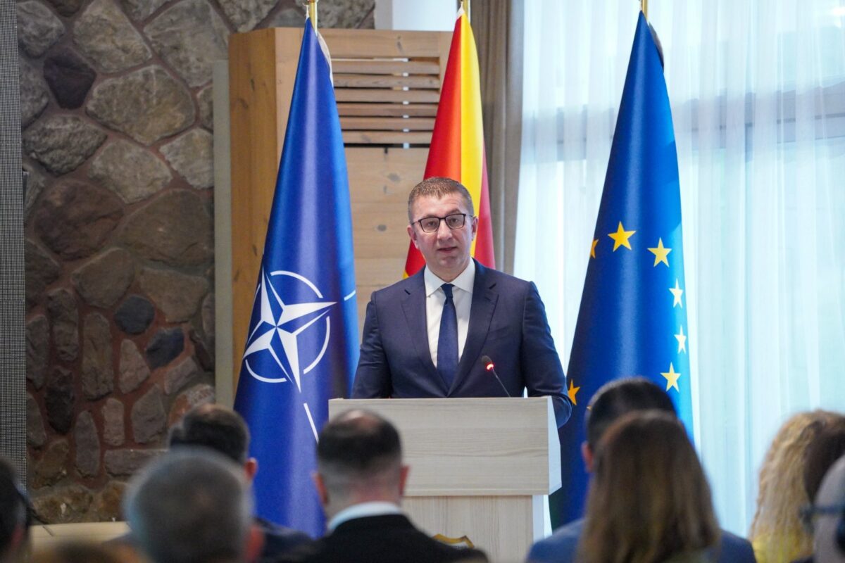 Мицкоски: Финансиската полиција за 9 месеци откри криминали од 30 милиони евра што е доказ дека расчистуваме со криминалот