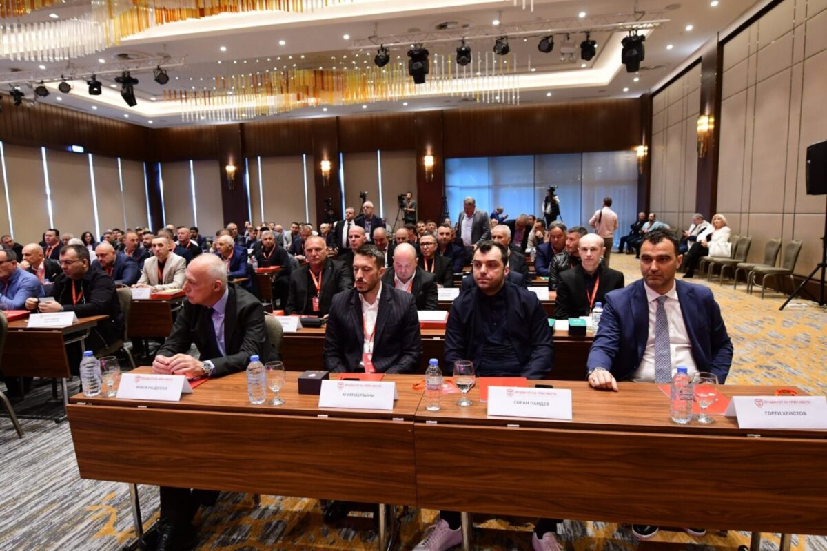 Пандев: Имам коректен однос со Милевски, се надевам дека ќе не однесе на СП