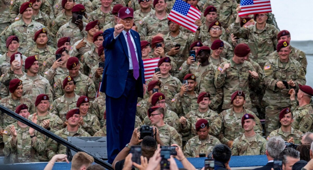 Трамп: Нѐ напаѓаат странски непријатели, сакаат да предизвикаат инвазија