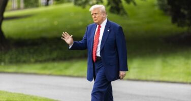 Трамп оди на самитот на НАТО