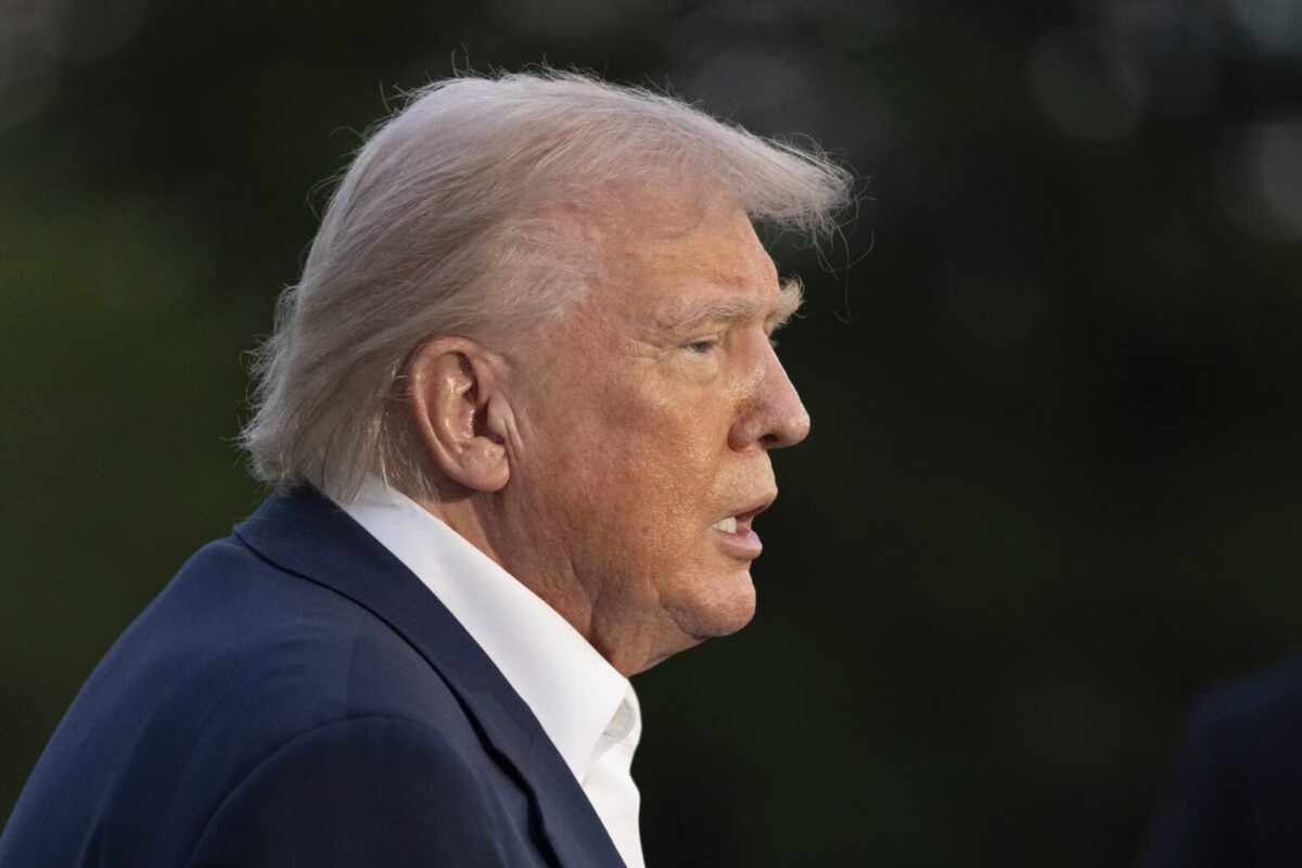 Трамп потпиша: царините за челик и алуминиум се удвојуваат на 50 проценти