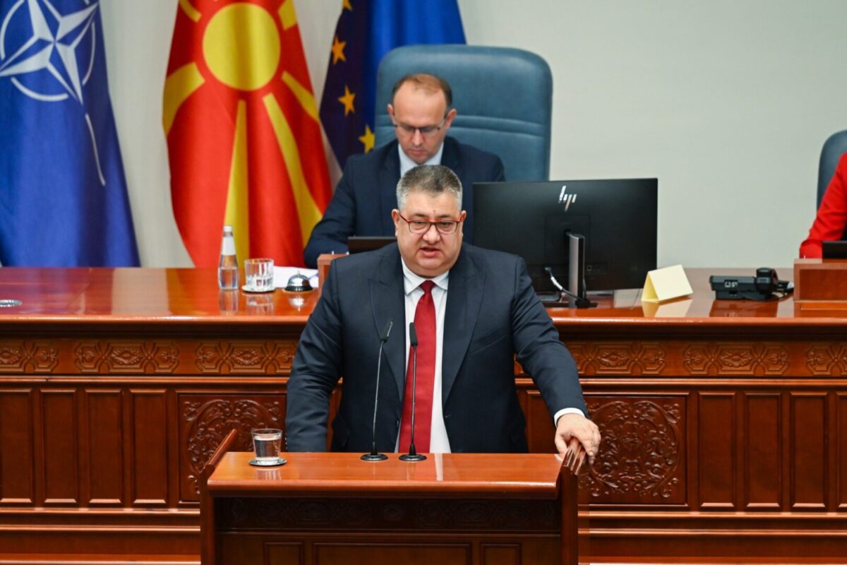 Три реформски закони за администрацијата ја поминаа првата фаза