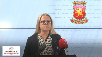 Укинувањето на царините за стоките од САД не е само трговска одлука, туку и дипломатски чекор, вели Стојанова