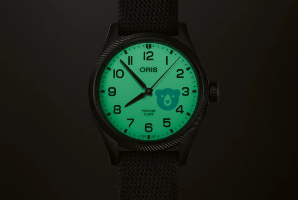 (ФОТО) „Едноставен“ часовник од 4.500 евра: Претставен Oris Hölstein 2025