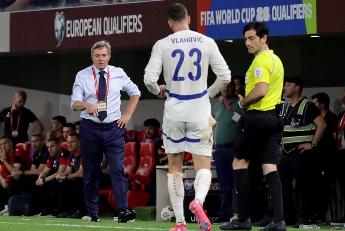 „Најдете си друг селектор ако не ви се допаѓа играта“