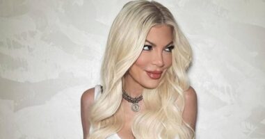 Toри Спелинг oткри дека нејзиниот поранешен сопруг „се палел“ на ликот на Дона