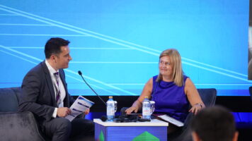 Божиновска: Зелената транзиција веќе почна  и Македонија води