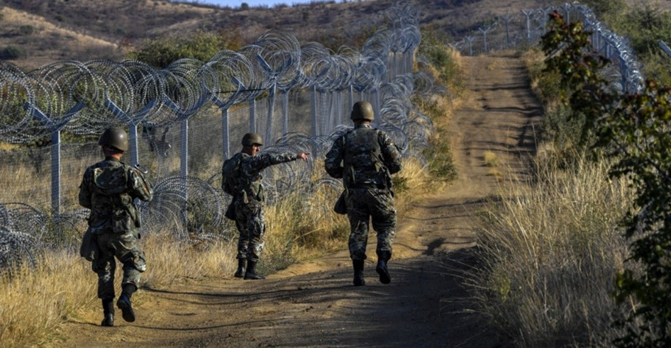 Британија воведува режим против нелегалната миграција: „Прв од ваков вид во светот“