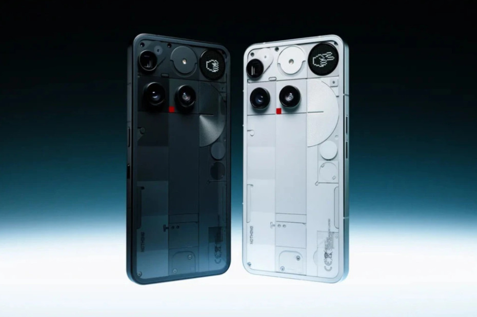 ВИДЕО: Nothing Phone (3) е тука и ги менува правилата на играта