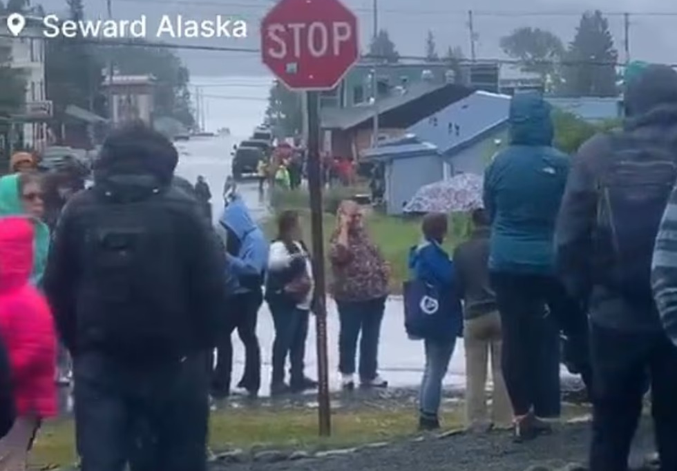 (Видео) Земјотрес со јачина од 7,3 степени ја погоди Алјаска, издадено предупредување за цунами