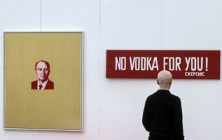 Драстичен пад на производството на вотка во Русија, граѓаните се префрлаат на рум, виски и текила