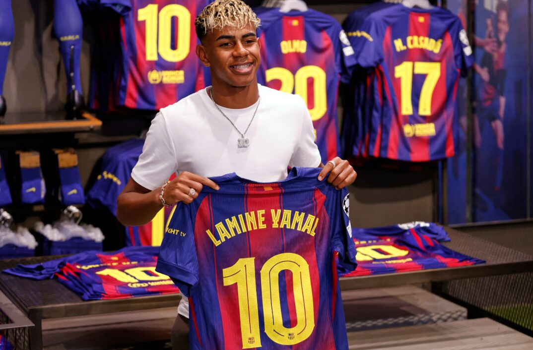 Ламин Јамал руши рекорди – Барселона инкасира милиони од продажба на дресови