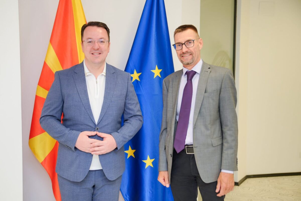 Македонија е посветена на изградба и модернизација на транспортните коридори, вели Николоски