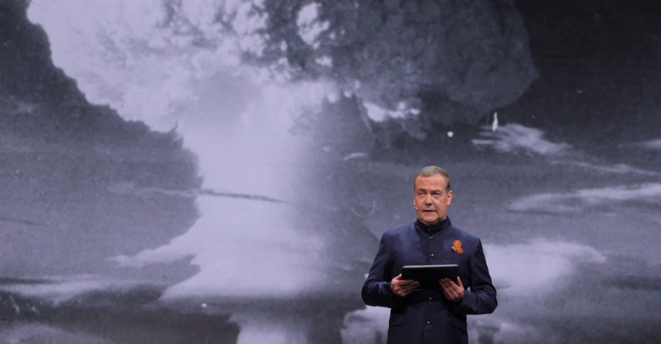 Медведев: Можеби ќе бидат неопходни превентивни напади врз Западот