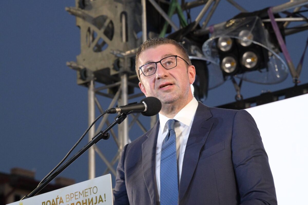 Мицкоски: Ќе воведеме обврска институциите да одговорат на барањата на граѓаните, задолжително и во најбрз рок