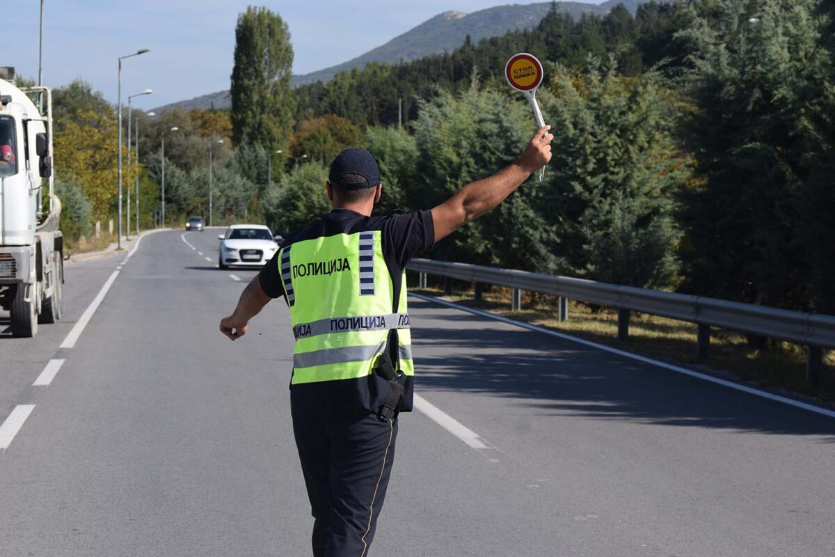 Патот Струмица – Ново Село затворен за товарни возила