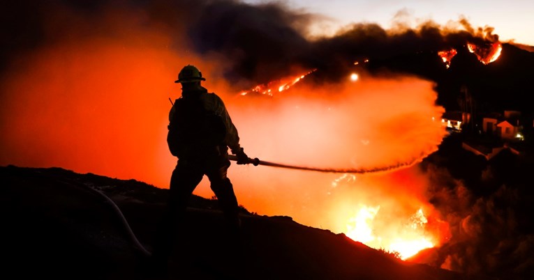 Пожарникарите неуморно и секојдневно на терен, во едно деноноќие се гасеа 33 пожари