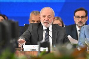 Претседателот на Бразил му се закани на Трамп со реципрочни мерки ако воведе царини