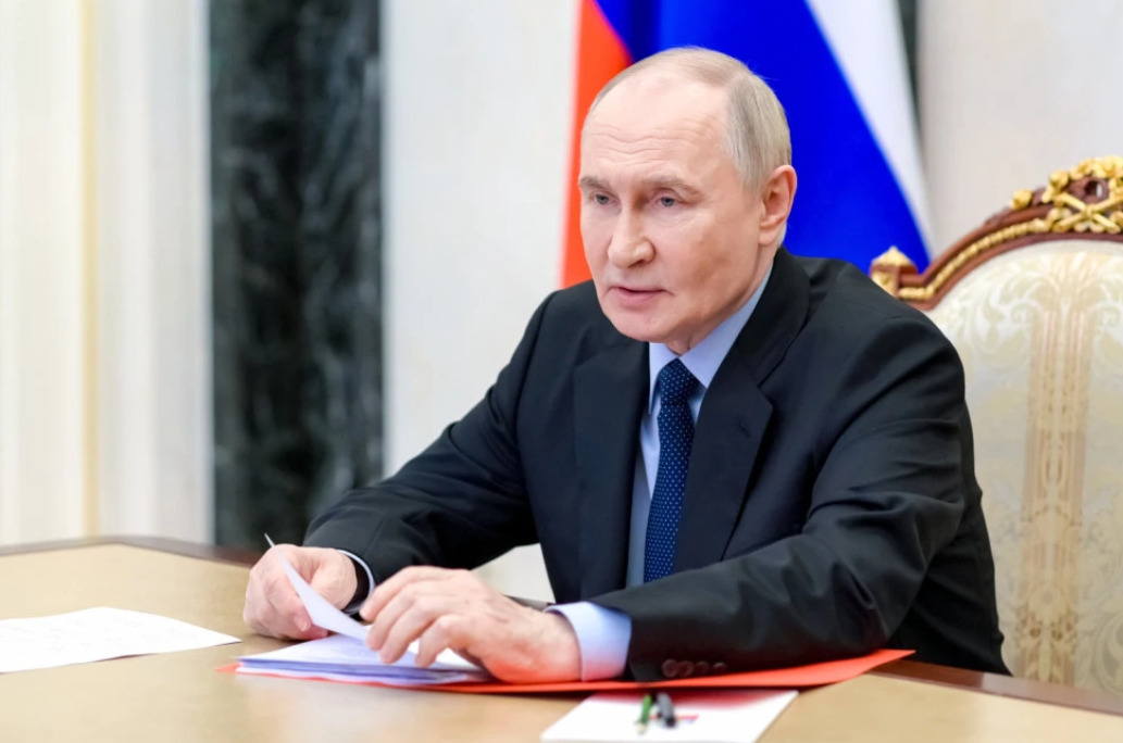 Путин нареди: Поддршка на развојот на рускиот месинџер