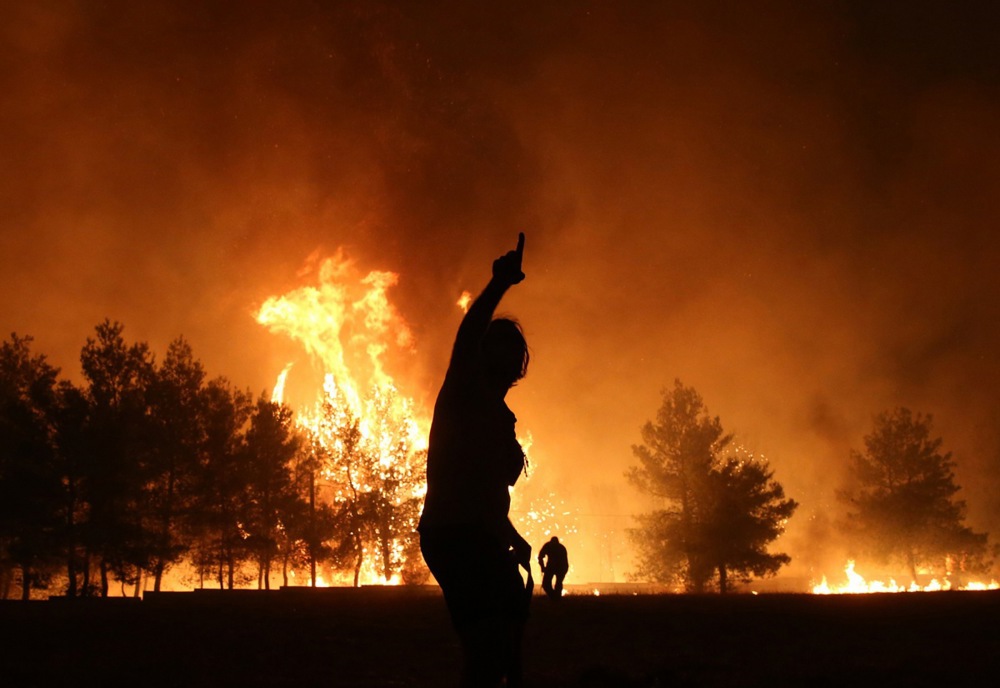 СДСМ: Македонија гори поради неспособноста на Владата