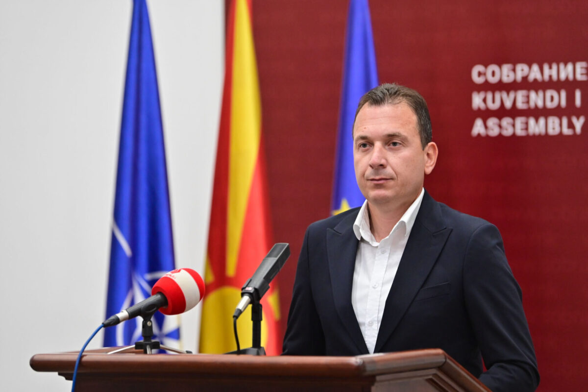 СДСМ: Тошковски да го повлече скандалозниот закон за полиција, нема место за партиска милиција по теркот на Груевски