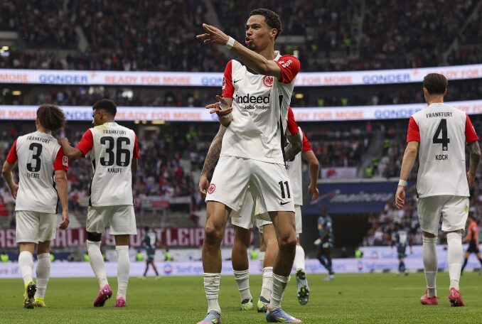 Сега е официјално, Екитике во Ливерпул