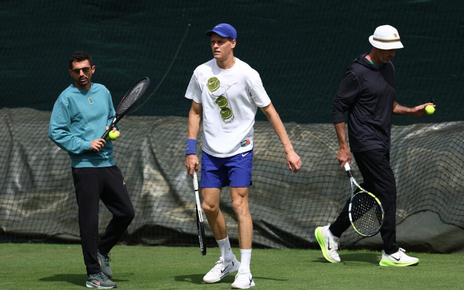 Синер повторно го ангажираше тренерот од аферата клостебол