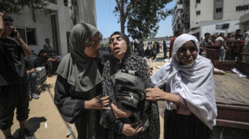 Убиени 67 Палестинци, чекале хуманитарна помош