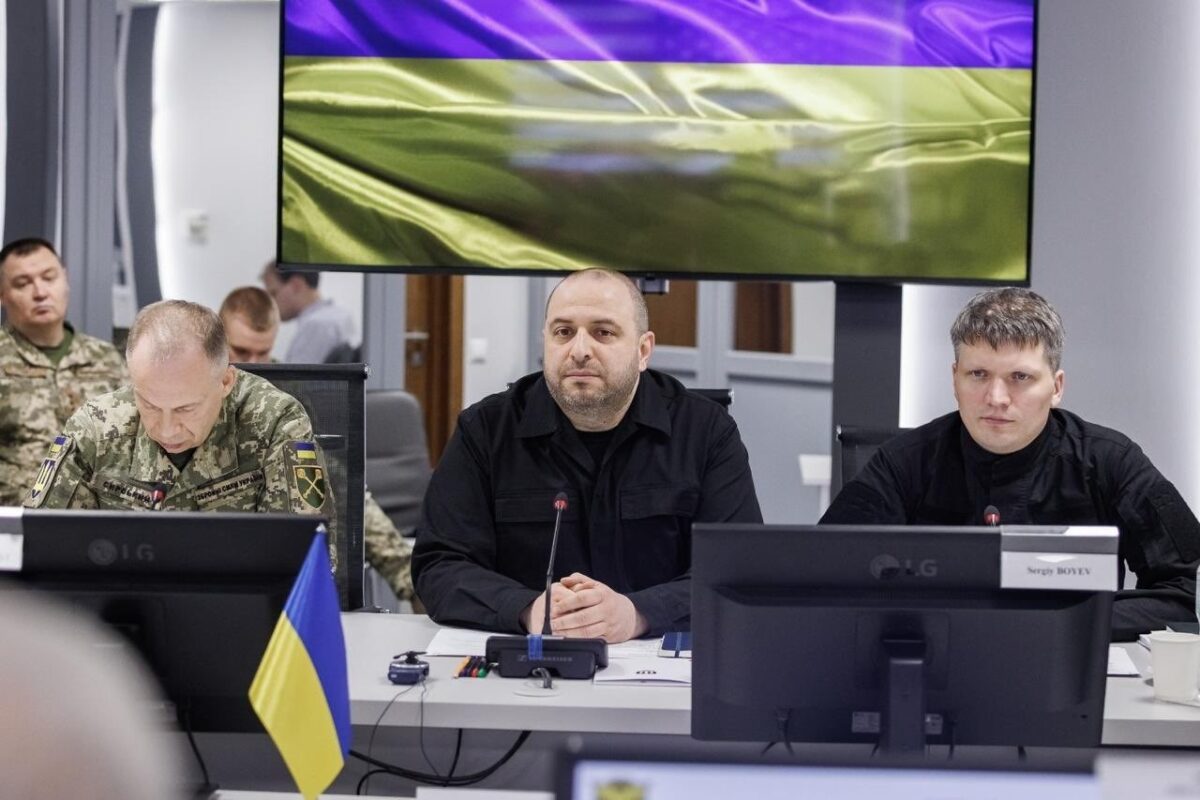 Украинскиот министер за одбрана: Подготвени сме за примирје, но градиме силна одбрана