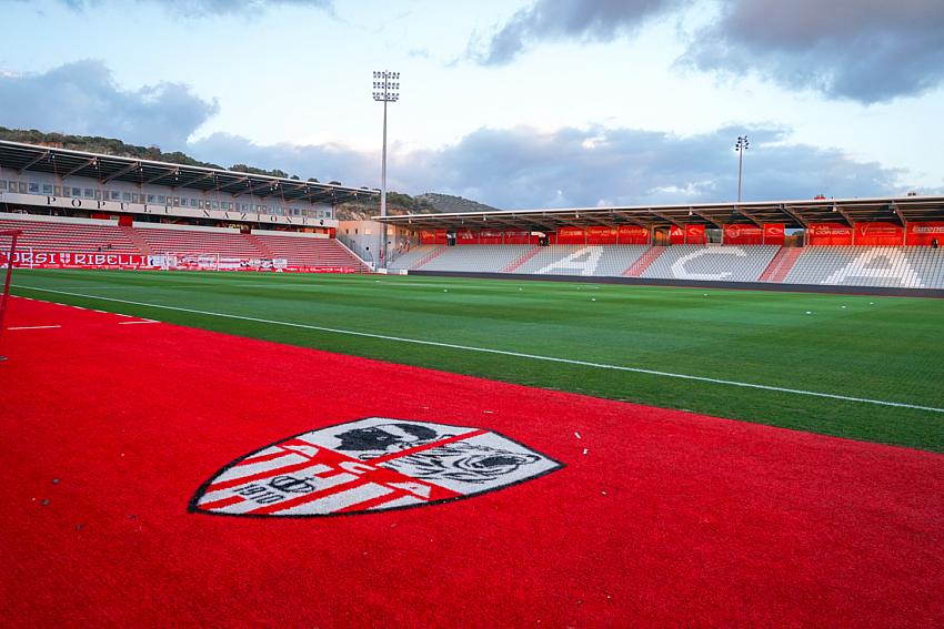 Aжаксио замина во стечај