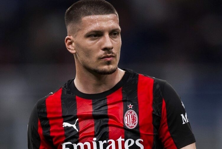 Јовиќ го чекаа во Овиедо тој се сели во Атина