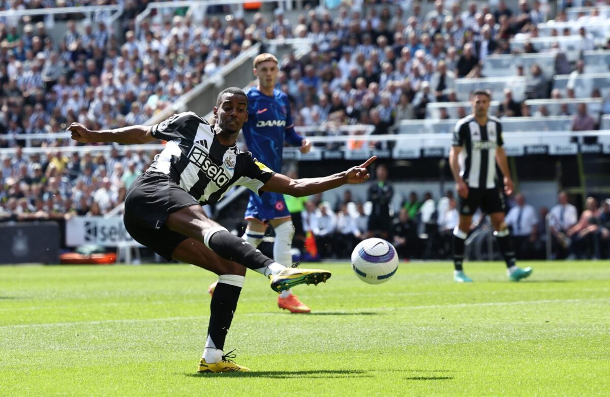 Њукасл јунајтед одбиле вистинско богатство за Исак