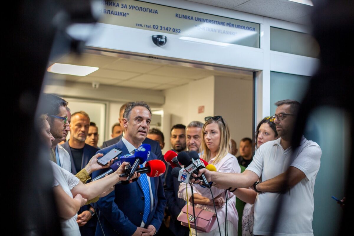 Алиу: Реновирана Клиниката за урологија, воведени две нови хируршки методи, во фаза на реновирање е Центарот за трансплантација