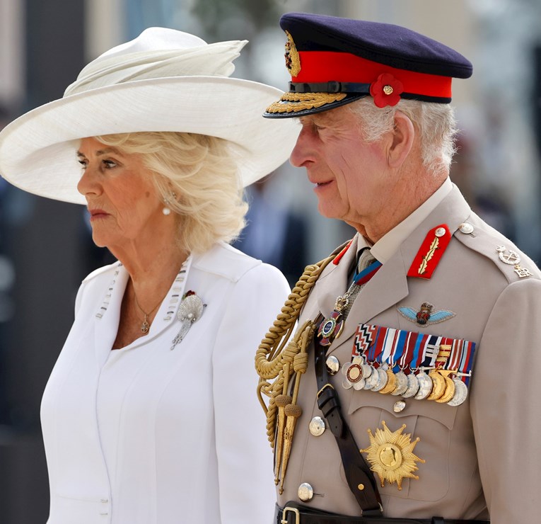 Британската монархија во нов проблем: пронајден документ што го зголемува притисокот врз кралот Чарлс