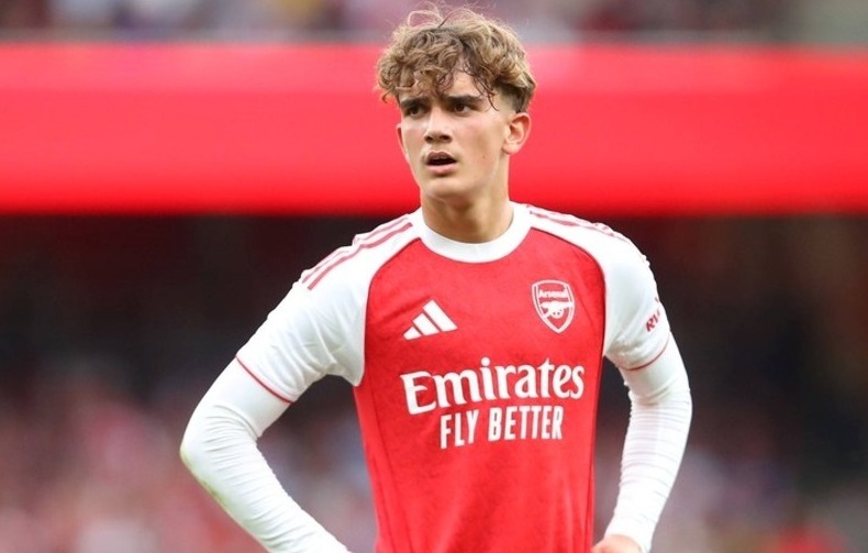 (Видео) 15-годишник дебитираше во убедливата победа на Арсенал