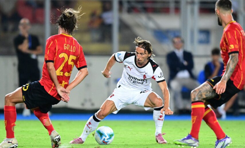 (Видео) Милан ги победи Лече и ВАР-от