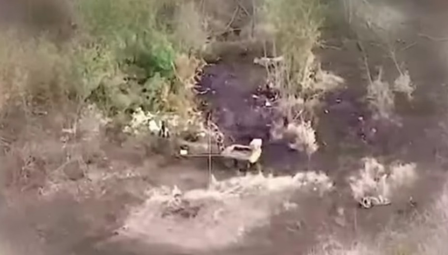 (Видео) Робот спасил ранет украински војник од бојното поле, објавена снимка