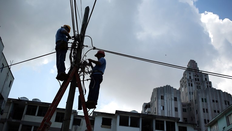 Дел од Аеродром денеска без струја