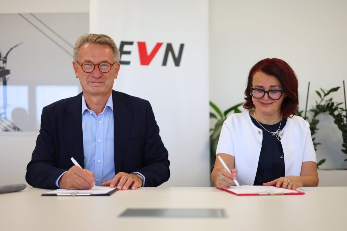 ЕВН Македонија и СОС Детско село ја прошируваат соработката за поддршка на младите