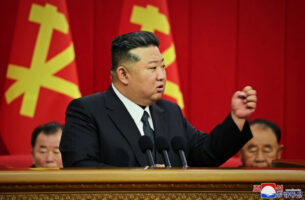 Ким Џонг-ун: Јужна Кореја и Америка сакаат да предизвикаат нова војна