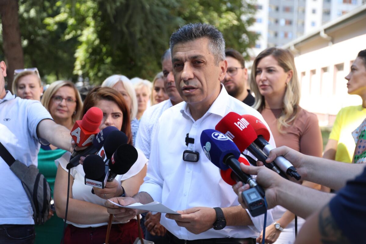 Меџити: Буџетот на Чаир, Бујар би го потрошил за една недела, државниот ревизор му ги извади валканите алишта на виделина