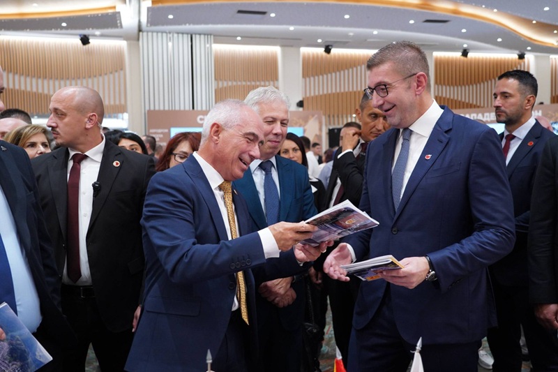 Мицкоски: Убедлива победа на локалните избори, нашите кандидати ќе бидат слуги на народот, а не негови господари