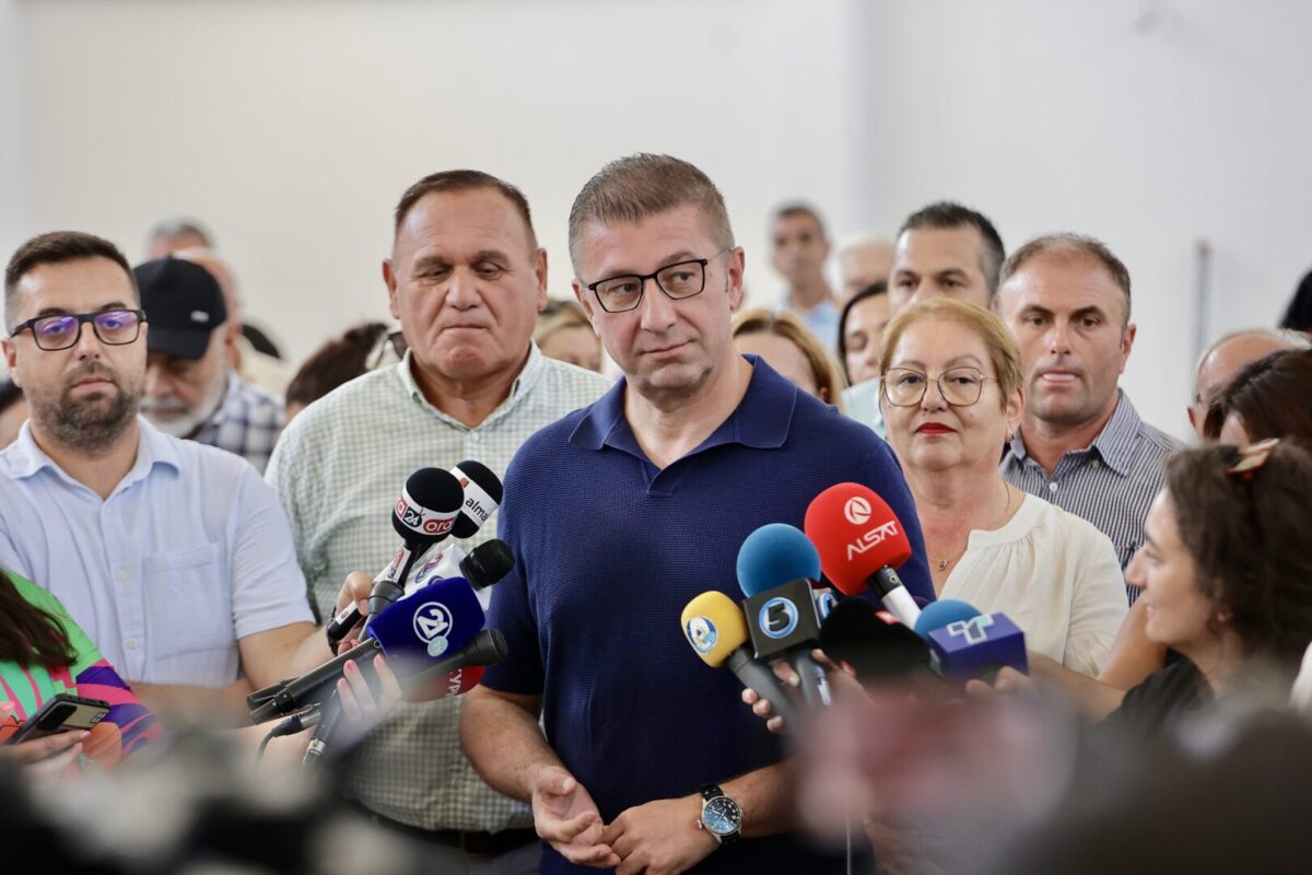 Мицкоски за изјавите дека УЧК имала праведна борба: Не може убиства од заседа да се праведна борба, нека не се игра на картите на ДУИ за поделби