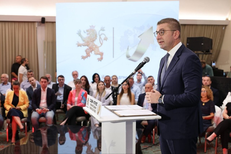 Мицкоски најави промени: По изборите ќе има нови луѓе во партијата и реконструкција на Владата