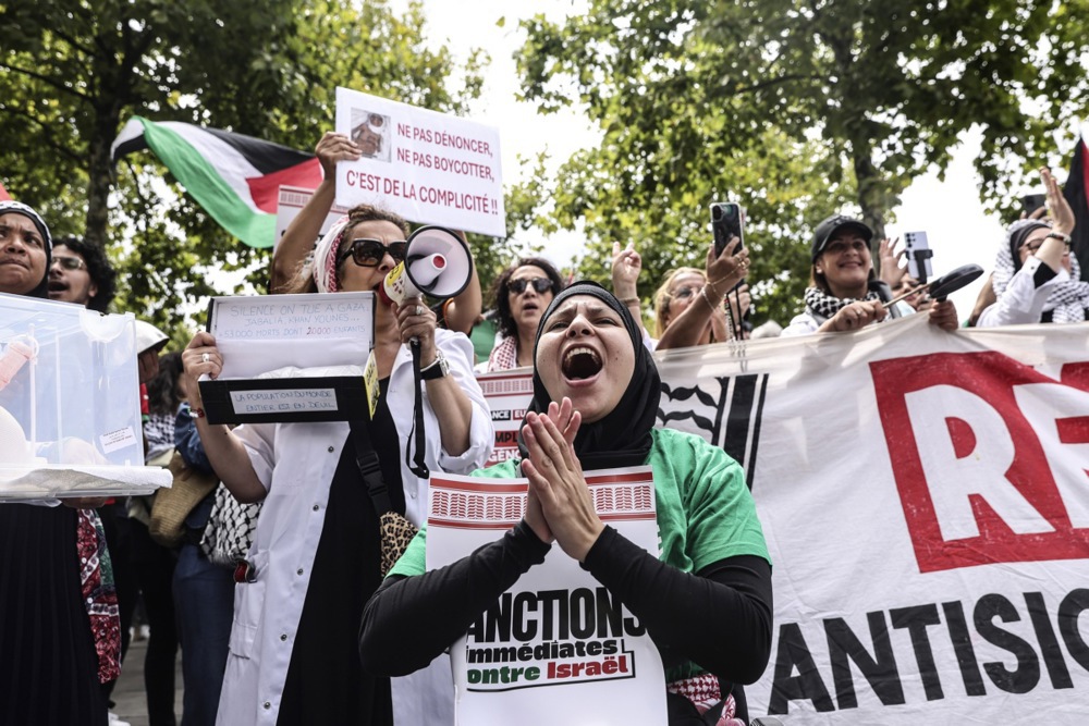 ОН предупреди на катастрофални последици ако Израел ги прошири своите воени операции во Газа