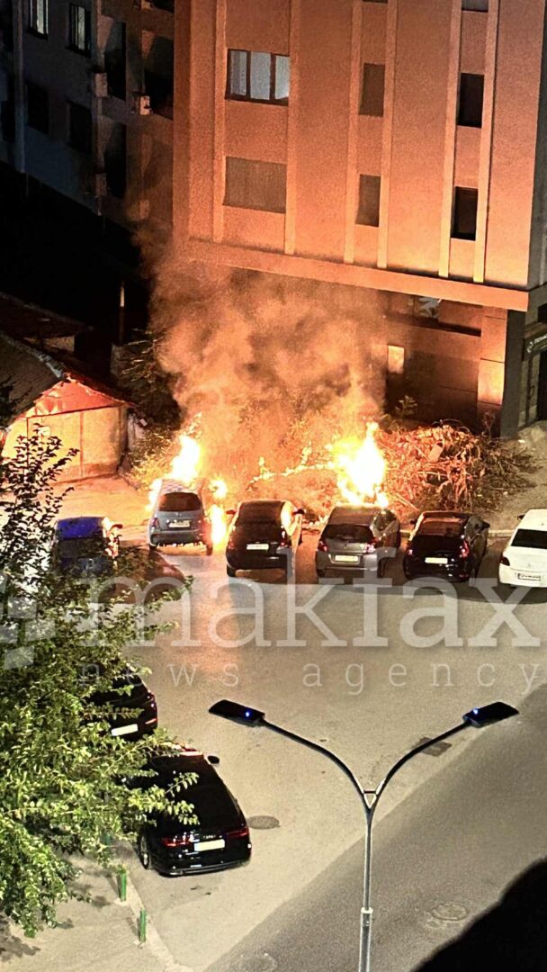 Пожар кај „Зебра“, огнот зафатил возило