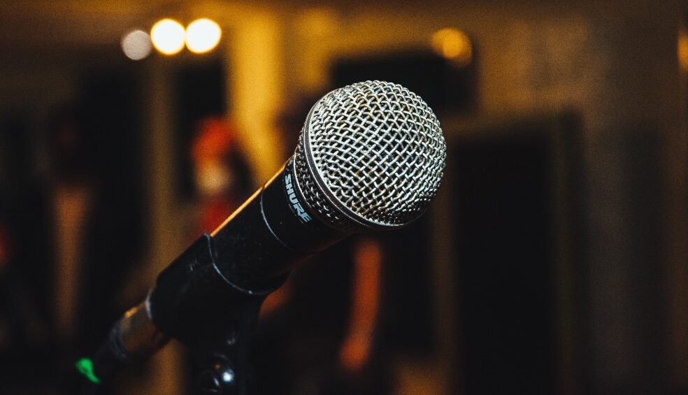 Русија со своја ‘Евровизија’: САД испраќаат пејач, меѓу учесниците и Куба, Катар, Венецуела