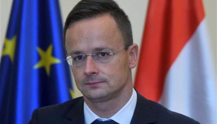 Сијарто: Европските политичари се најжестоките противници на мирот во Украина