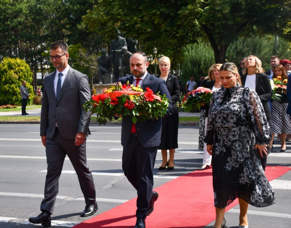 (Фото) Ѓорѓиевски: Денес, ние имаме света должност – да ја чуваме, браниме и унапредуваме оваа исконска земја